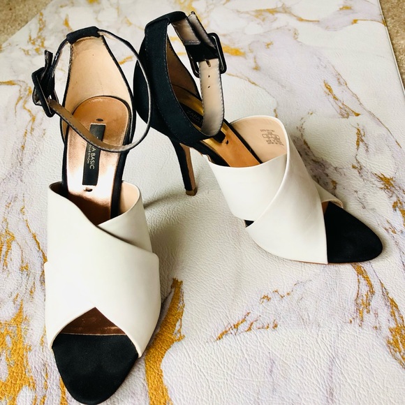 Zara Open-Toe Black and White Heels with Adjustable Strap - Picture 3 of 10